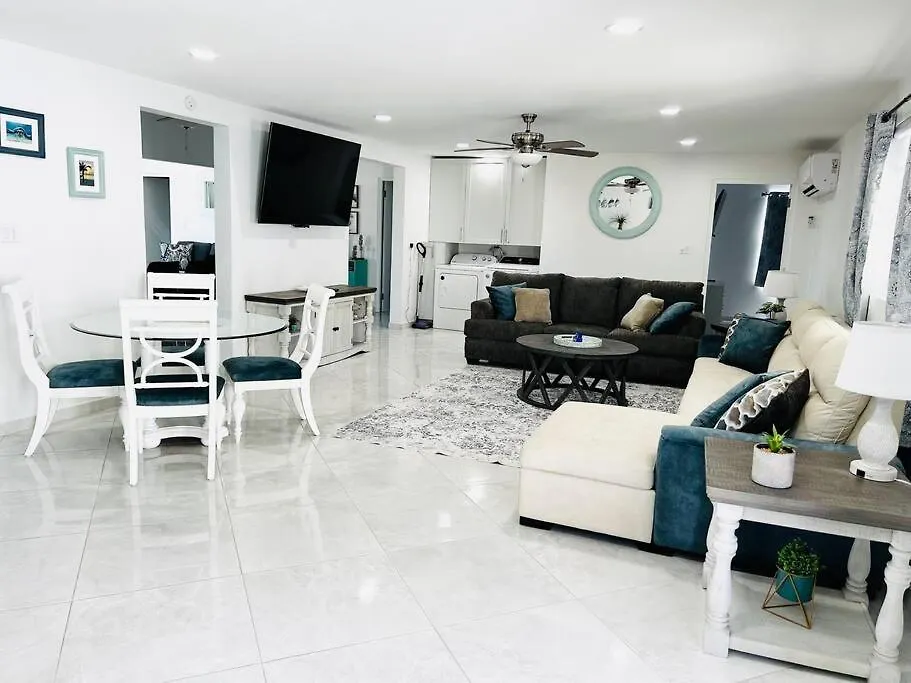 Caribbean Breeze Villa Oranjestad