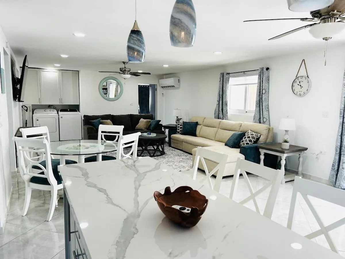 Caribbean Breeze Villa Oranjestad 0*,