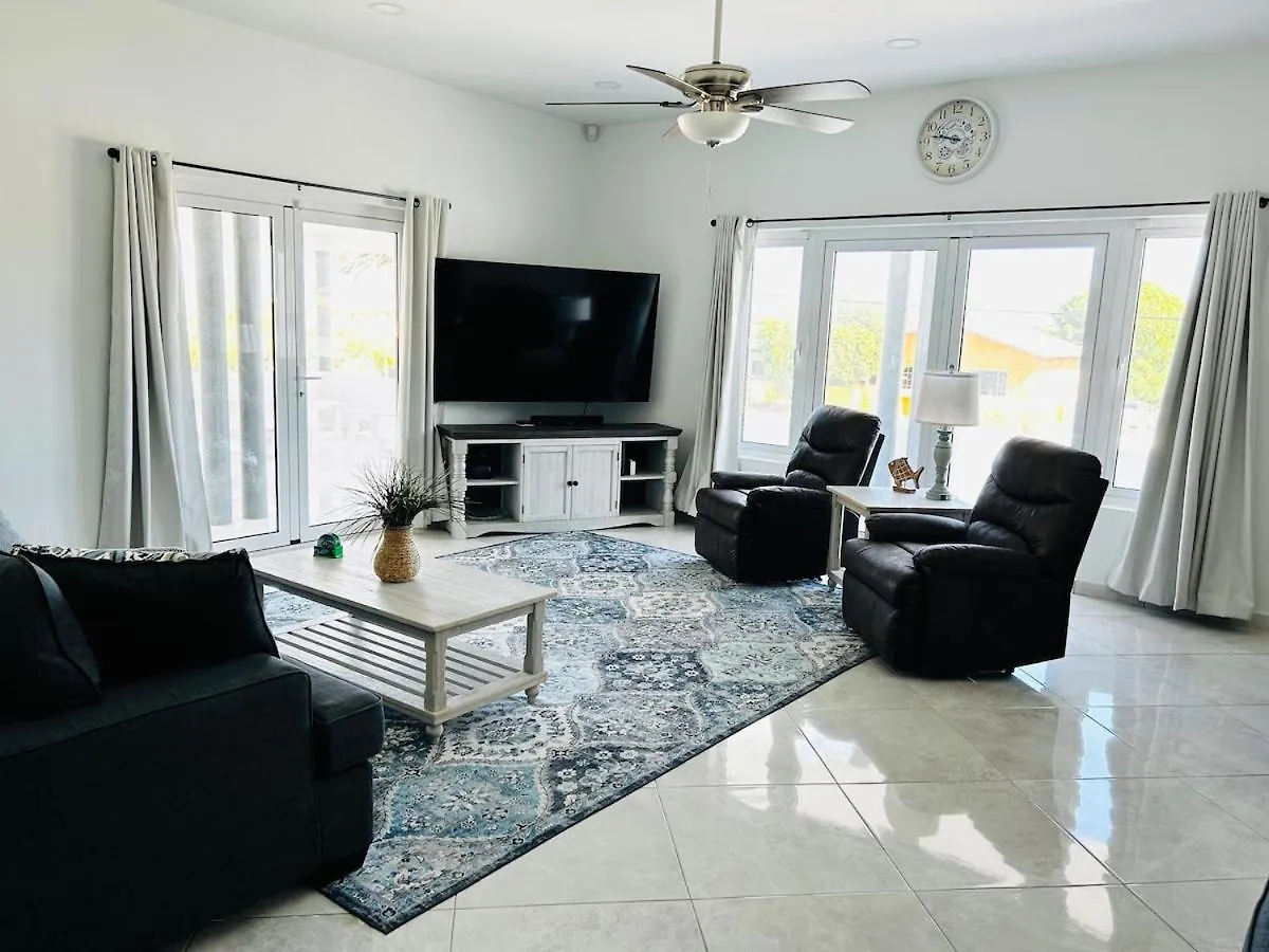 Caribbean Breeze Villa Oranjestad
